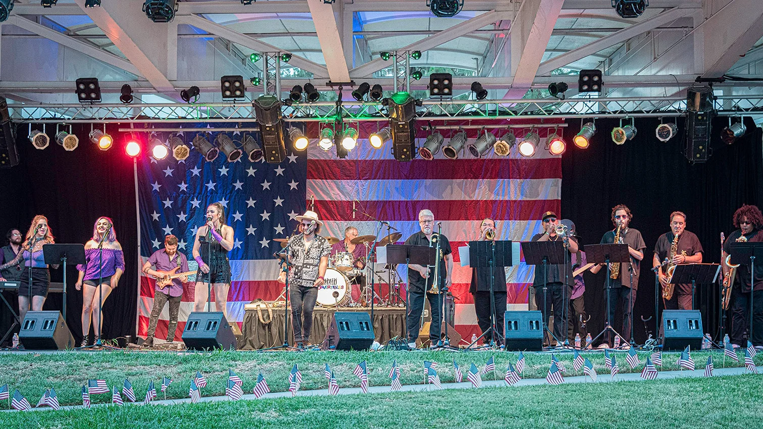 The Convertibles Band @ Amazon's July 4th Extravaganza VCC (03)
